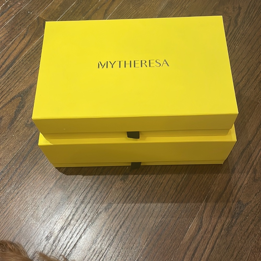 💛Two MYTHERESA yellow boxes 💛